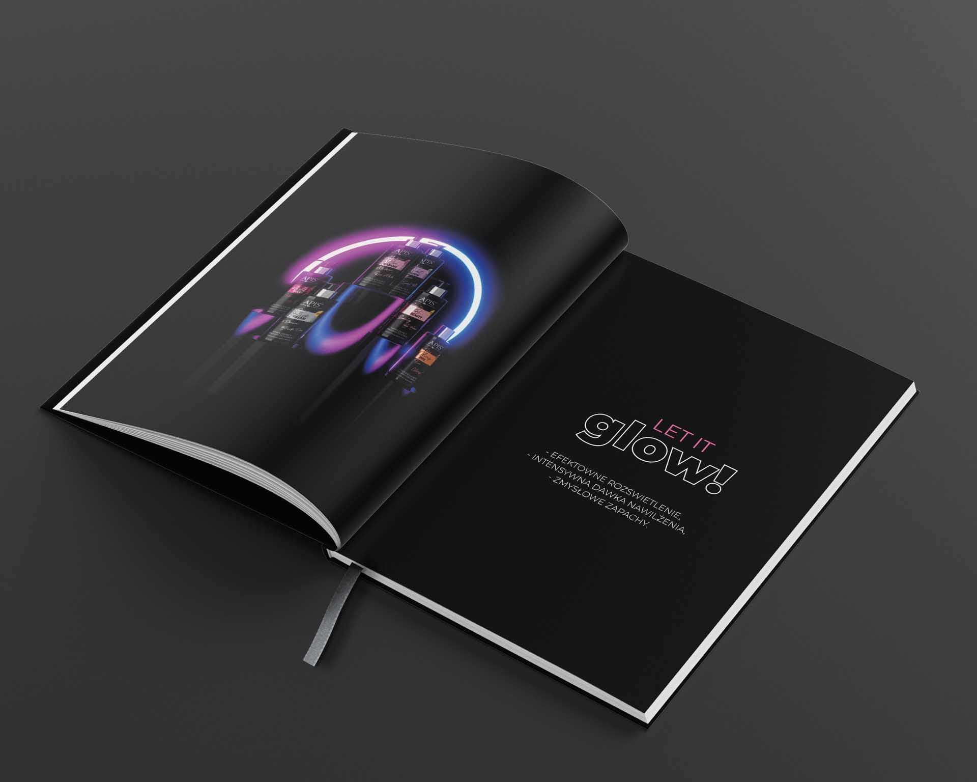 Realizacje personalizowanych kalendarzy książkowych