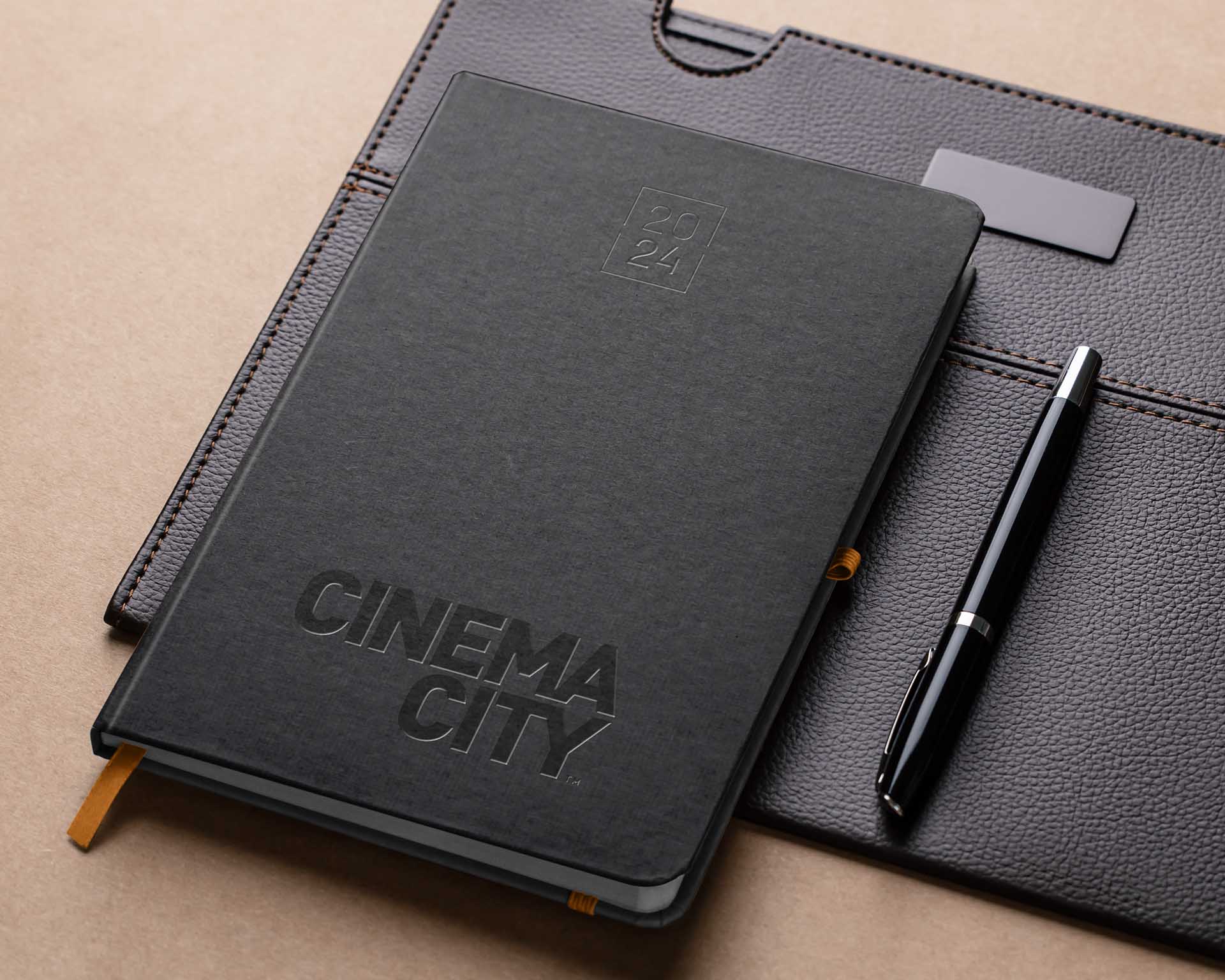 Realizacje kalendarzy książkowych cinema city