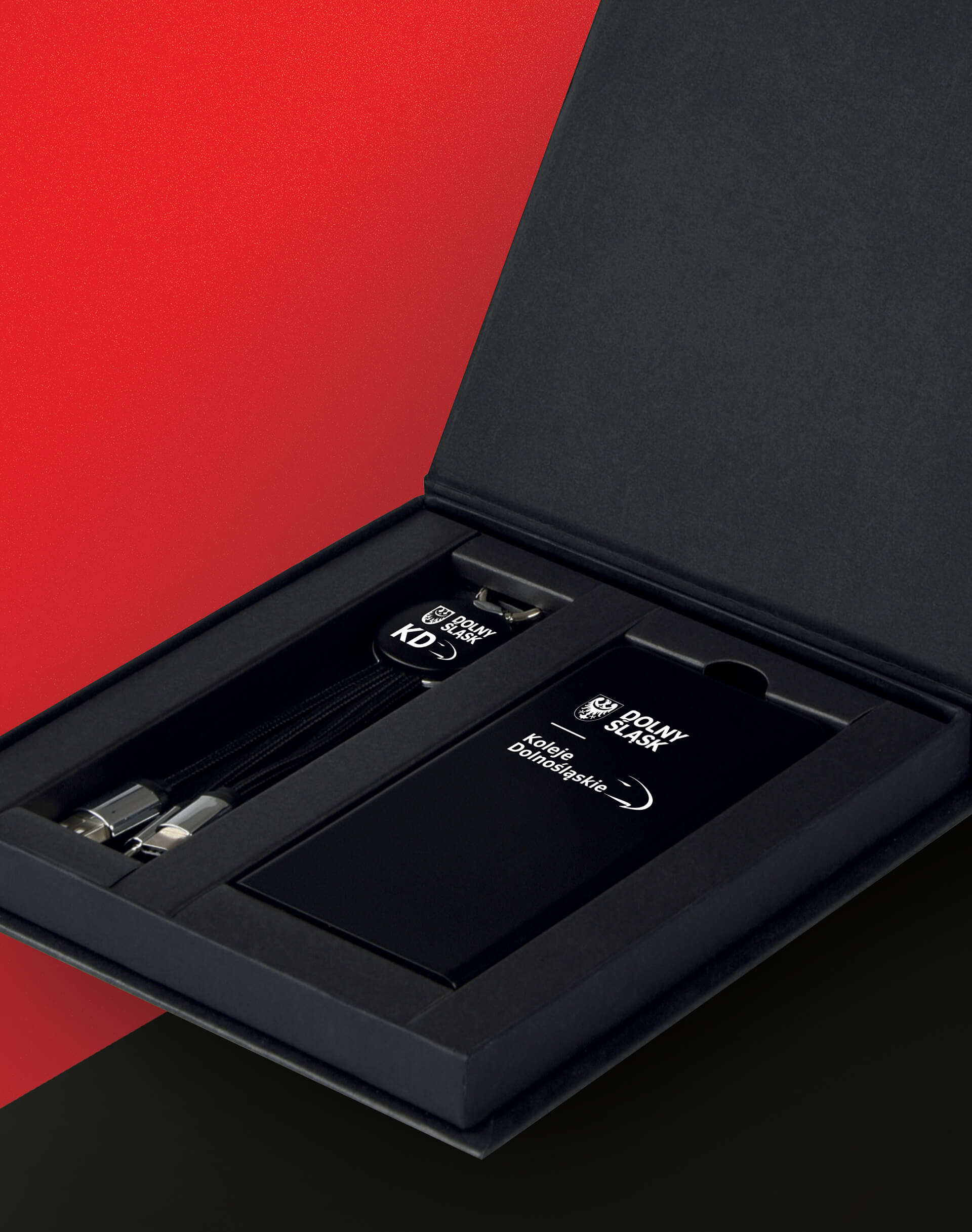 Koleje Dolnośląskie - pudełka i gadżety elektroniczne